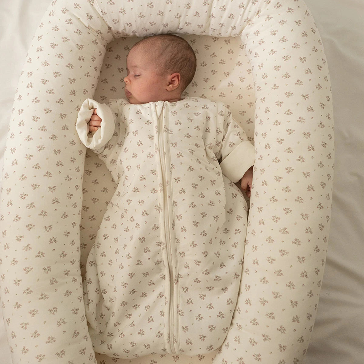 Mi bebé se despierta mucho por la noche: causas y soluciones reales Petite Marmotte