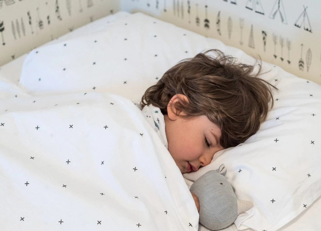 Cómo evitar que mi hijo se destape por la noche Petite Marmotte