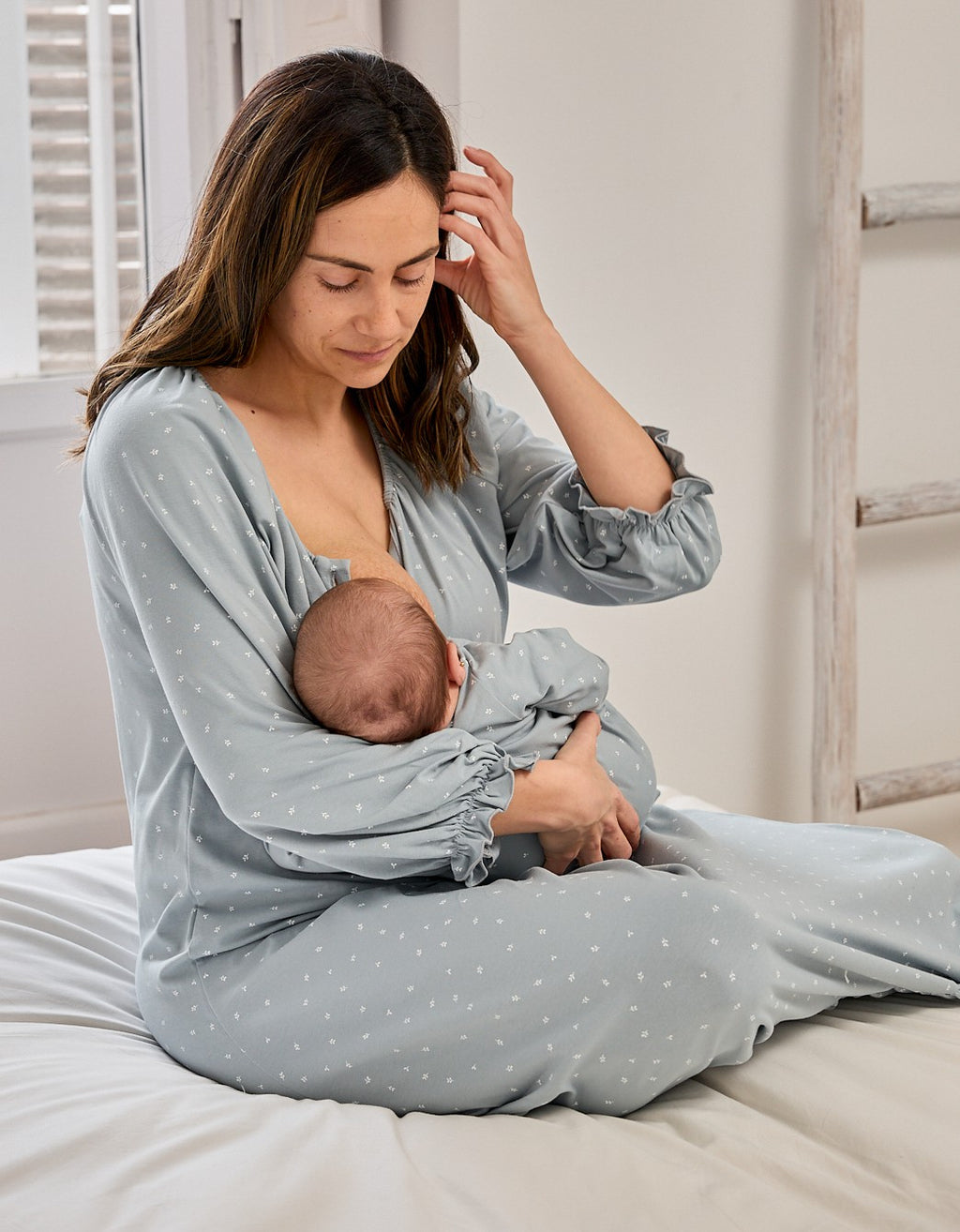 Camisón maternidad Hojas Blancas