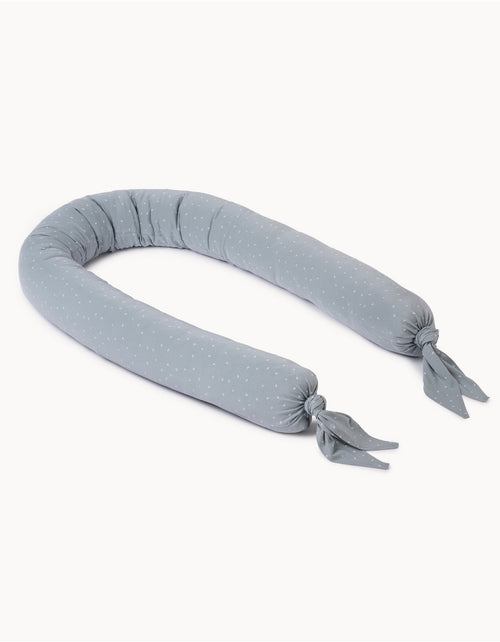 Cojín protector serpiente Hojas Blancas de algodón orgánico para cuna o cama infantil