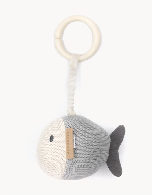 Muñeco sensorial Punto Bambú - Pez Azul Petite Marmotte