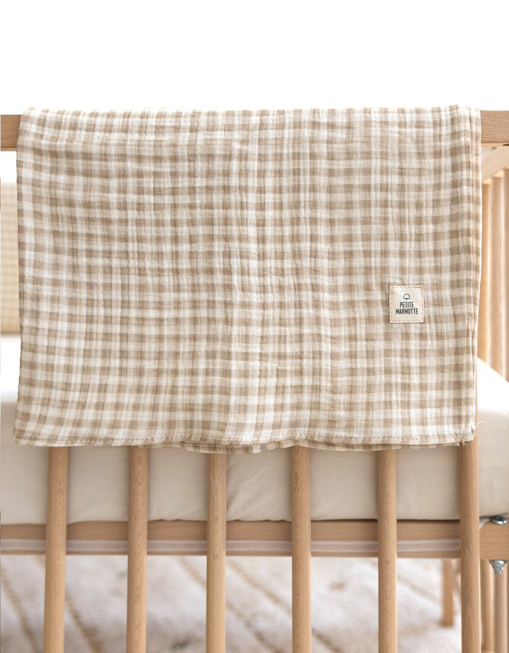 Muselina Vichy Sand para bebé Petite Marmotte