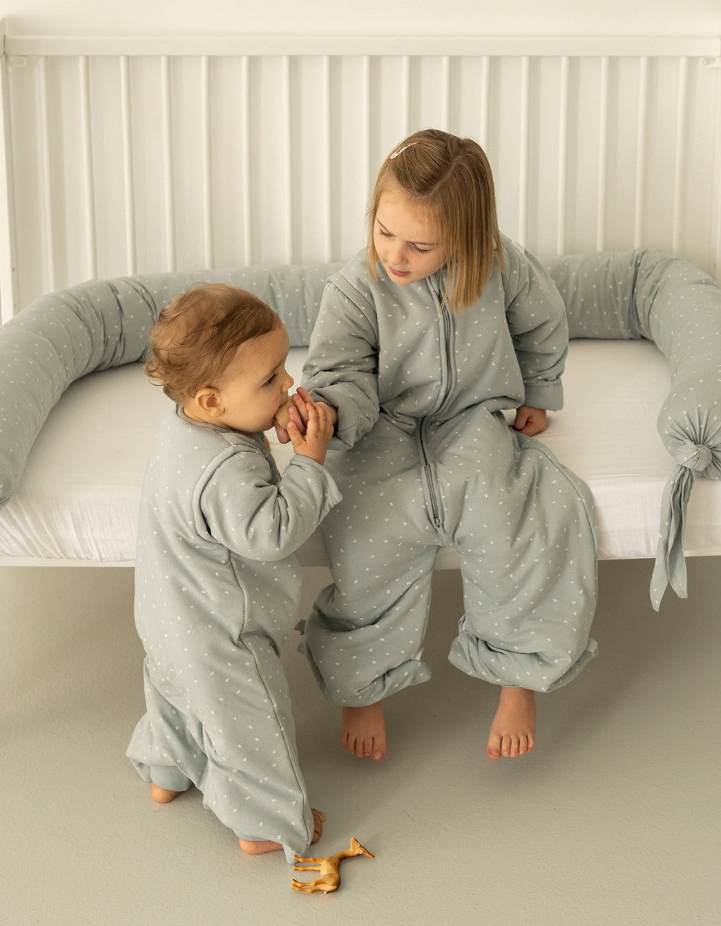 Pijama manta invierno Hojas Blancas TOG 2,5 Petite Marmotte