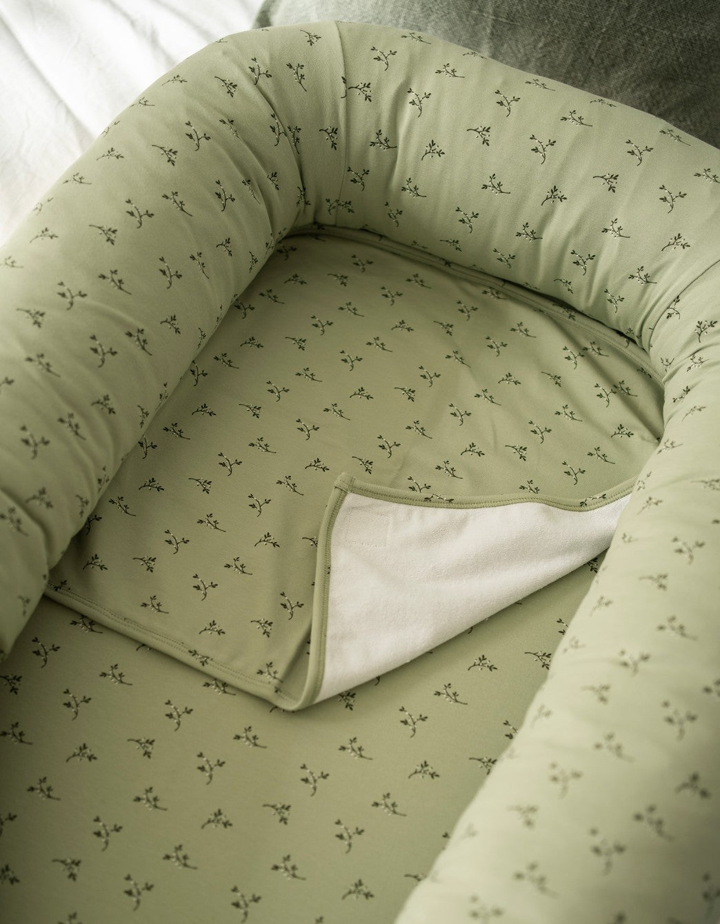 Olive Bib Liner