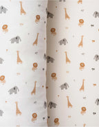 Detalle del estampado Safari en saco 4 estaciones de algodón orgánico para bebé