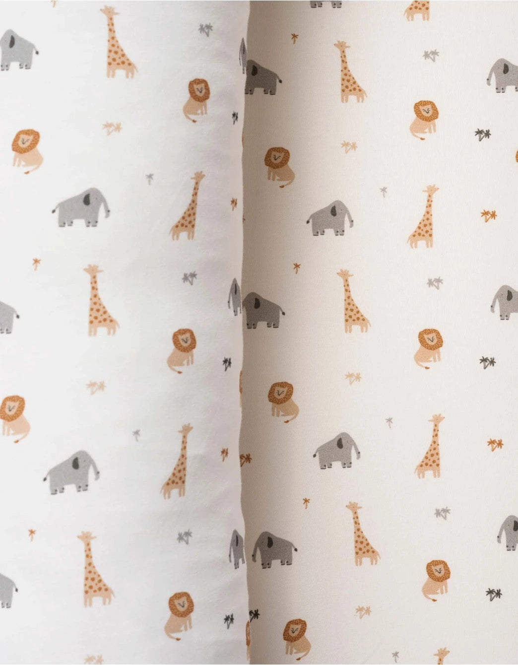 Detalle del estampado Safari en saco 4 estaciones de algodón orgánico para bebé